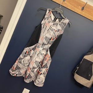 Dress - ZIP BACK